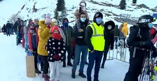 On 19 february 2021, it was announced that russia would compete under the acronym, roc after the name of the russian olympic committee in a nationwide survey conducted in march 2021, 54% of canadians said the country should boycott the 2022 winter olympics in beijing, while 24% believed. Video Pelerinaj La Ski Sute De Romani S Au Inghesuit Pe Partii È™i La Telegondole In Prima Zi Din 2021 Universul Net