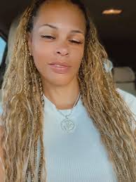 Crystal Kenyatta's Instagram, Twitter & Facebook