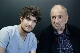 Travaillant souvent sur des adaptations, tant pour le théâtre que pour le cinéma ou la télévision, il rencontre très fréquemment un succès critique et public. Biographie Et Actualites De Jean Claude Carriere France Inter