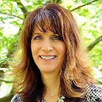 Marie Everson's Instagram, Twitter & Facebook