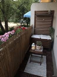 Kleiner Balkon In Dusseldorf Kleinerbalkon Balkonideen Ikea Balcony Balconyideas J Oe Bestehaare Bestehaare Dekoration In 2020 Kleiner Balkon Kleine Balkone Balkon
