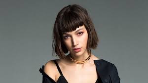 It's intense and keeps you on the edge of your seat. Waraelceema Money Heist S Tokyo Takes Us Behind The Scenes In An Exclusive Video Interview Scoop Empire