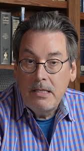 🌌✨ The Planetary Parade is still happening and is a sight to see. Step  outside this week and witness four bright planets with just your eyes! 👀🔭  🌅 Venus & Saturn shine