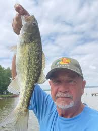 Afternoon deep water bass fishing experience