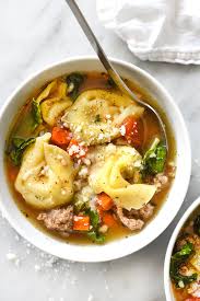 slow cooker tortellini soup with
