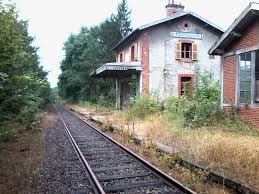 Resultat De Recherche D Images Pour Interieur Petite Gare Maison Style Gare Et Monuments Historiques