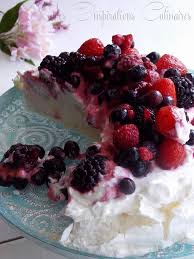 Pavlova Aux Fruits Rouges Le Blog Cuisine De Samar Recette Pavlova Blog Cuisine Gateaux Et Desserts