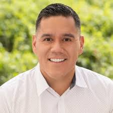 Kristopher Russell's Instagram, Twitter & Facebook