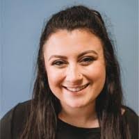 Georgia Gross's Instagram, Twitter & Facebook