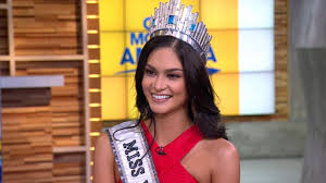 Her father, who passed away last year, was german, and her mother is filipino, according to the philippines newspaper, the inquirer. 5 Things To Know About Miss Universe Pia Alonzo Wurtzbach Abc News