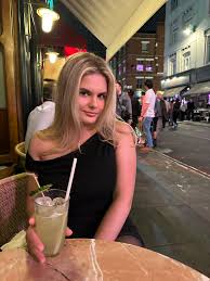 Mistress Dasha Bond | SF & NYC Dominatrix on X: POV you take your Mommy  Domme out in Soho and she teases you under the table all night long  t.coDD4pDA0PeA  X