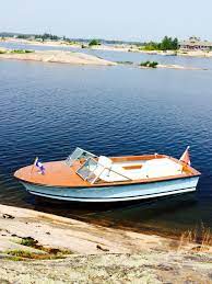 Dads 18 Foot Hunt Boat Built By O Day Canada Rare Teak Deck Boat Building Boat Building