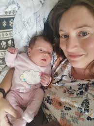 Looking for more mamas who love to support each other!! 🩷 Today has been  real slow