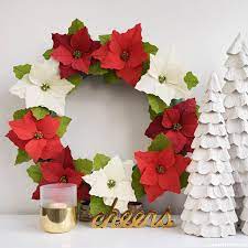 Paper Poinsettia Wreath Diy Video Tutorial Paper Flower Wreaths Paper Wreath Christmas Paper Wreath