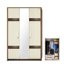 Lemari pakaian sliding 3 pintu ini juga memiliki desain yang sangat mewah dengan kaca dibagian tengah lemari terdapat kaca yang elegan. Lemari Pakaian 3 Pintu Premio Series Desain Elegan Dan Mewah Bahan Baku Berkualitas Cermin Full Bev Living Room Trends Room Layout Furniture Arrangement