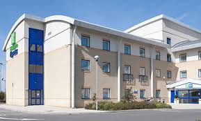 Chicago o'hare airport hotel park sleep and fly packages offered by holiday inn and suites chicago o'hare rosemont from $155/night, with reviews, photos. Cardiff Airport Hotel Holiday Inn Express Purple Parking Deals