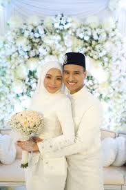 Download lagu, lirik lagu, dan video klip terbaru. Majlis Tertangguh Beberapa Kali Izzati Anak Perempuan Datin Suliza Salam Selamat Bernikah Dengan Pilihan Hati Nona