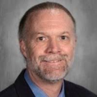 Lisa Pomponio's Instagram, Twitter & Facebook