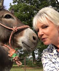 PHOENIX HERD UPDATE: Mike and Allyson met Dr. Adam Byrd at the Uber farm  today to vaccinate and de-worm and draw Coggins
