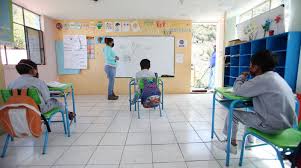¿alguien me puede decir si existe alguna expresión. A Favor O En Contra De La Vuelta A Clases Presenciales En Ecuador El Comercio