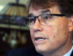 I wasn't given a death sentence': Federal inmates, fearing virus, push for  release