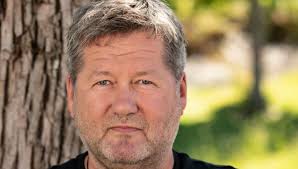 Bjarne Brøndbo kritiserer Namsos lufthavn: