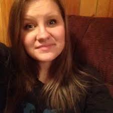 Ellen Eller (@ebizzybby)