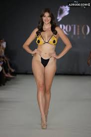 Rachel Pizzolato Sexy Shows Off Her Amazing Body And Figure On The Runway  Of New York Fashion Week Lingerie Show - AZNude