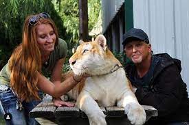 Tiger King Star Jeff Lowe Is Recovering After Suffering A Stroke As His Wife Claims He Was Poisoned Daily Mail Online