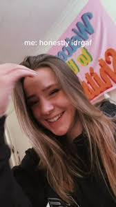 Abby Steinberg's Instagram, Twitter & Facebook