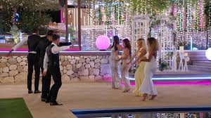 Jun 30, 2021 · locked away for weeks on end in an isolated villa, the love island contestants still manage to look glam. Love Island 2019 The Live Final Spoilers Declarations Of Love Spin1038