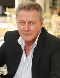 Resultado de imagen de carlos larrañaga