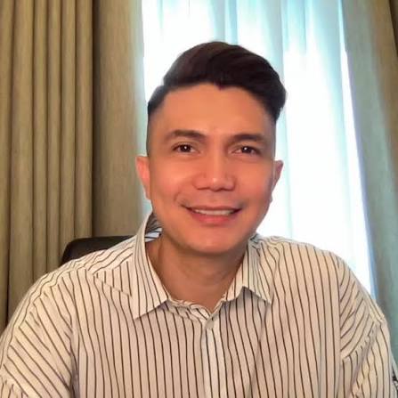 Vhong Navarro - Vhong Navarro added a new photo.