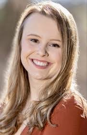 Alexandra Alderman's Instagram, Twitter & Facebook