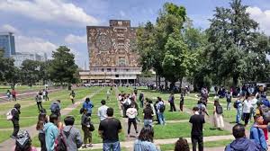 Domina Español para el examen de admisión UNAM 2025: comprensión lectora, gramática y ortografía