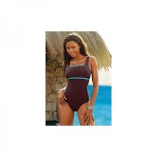 Le froncement devant et les bonnets souples intégrés garantissent une silhouette grandiose. Maillot De Bain 1 Piece Femme Lascana 3 Suisses