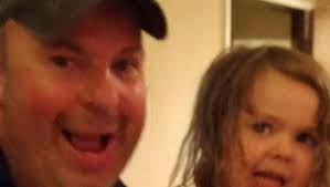 UK gamer finds missing American girl from 8000km away using free pizza