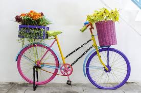 Buntes Fahrrad Mit Blumen Blumen Altes Fahrrad Fahrrad Kunst Fahrrad