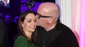 Dj ötzi was born on january 7, 1971 in st. Dj Otzi Wie Er Seine Sonja Eroberte