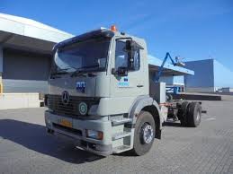 Mercedes Benz 1844LL-2004 Cab & Chassis Truck