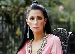 Wählen sie aus erstklassigen inhalten zum thema portrait of cher in höchster qualität. Cher Dolly Parton And Hundreds More Also Lose Tapes In Label Fire Dazed