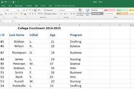 Type the initial date in the first cell. Cum Se CreeazÄ O BazÄ De Date Excel