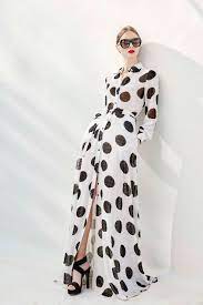 Esta temporada dolores promesas está que lo tira porque ha decidido lanzar su primera colección resort. Dolores Promesas Resort 2017 Vestidos De Lunares Moda Ropa