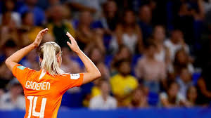 Op wk voetbal online lees je alles over het wk voetbal 2014 in brazilië. Oranjeleeuwinnen Verslaan Zweden Na Verlenging En Staan In Finale Wk Voetbal Omroep West