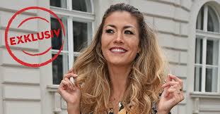 Seit anderthalb jahren lebt fiona erdmann in dubai, sieben flugstunden entfernt von ihrer alten heimat. Fiona Erdmann Wohnt In Dubai Ich War In Der Arabisch Schule