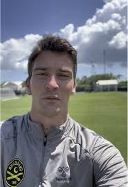 Hilarious Passing the Phone Challenge Moments