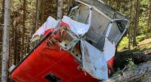 È in corso l'intervento delle squadre di soccorso, la funivia era stata riaperta sabato 22 maggio. Ex6o7i6u 2rrom