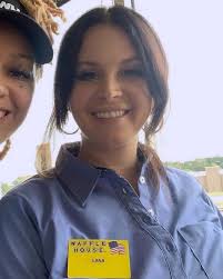 Working As A Waitress Lana Del Rey