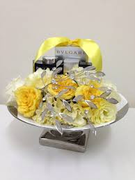 Hantaran crystal glass simple & elegant 'the details' 'shoes' 'fragrant' 'solemnization ring' 'solemnization ring_close up' 'clutch handbag' 'accessories' 'tepak sireh' 'fabric_lace' hantaran. Hantaran