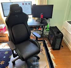 It comes with 4d adjustable armrests and so it can be adjusted up and down, forwards and backwards, left and. Comfort Style And Ergonomics The Razer Iskur Gaming Chair Laptrinhx News